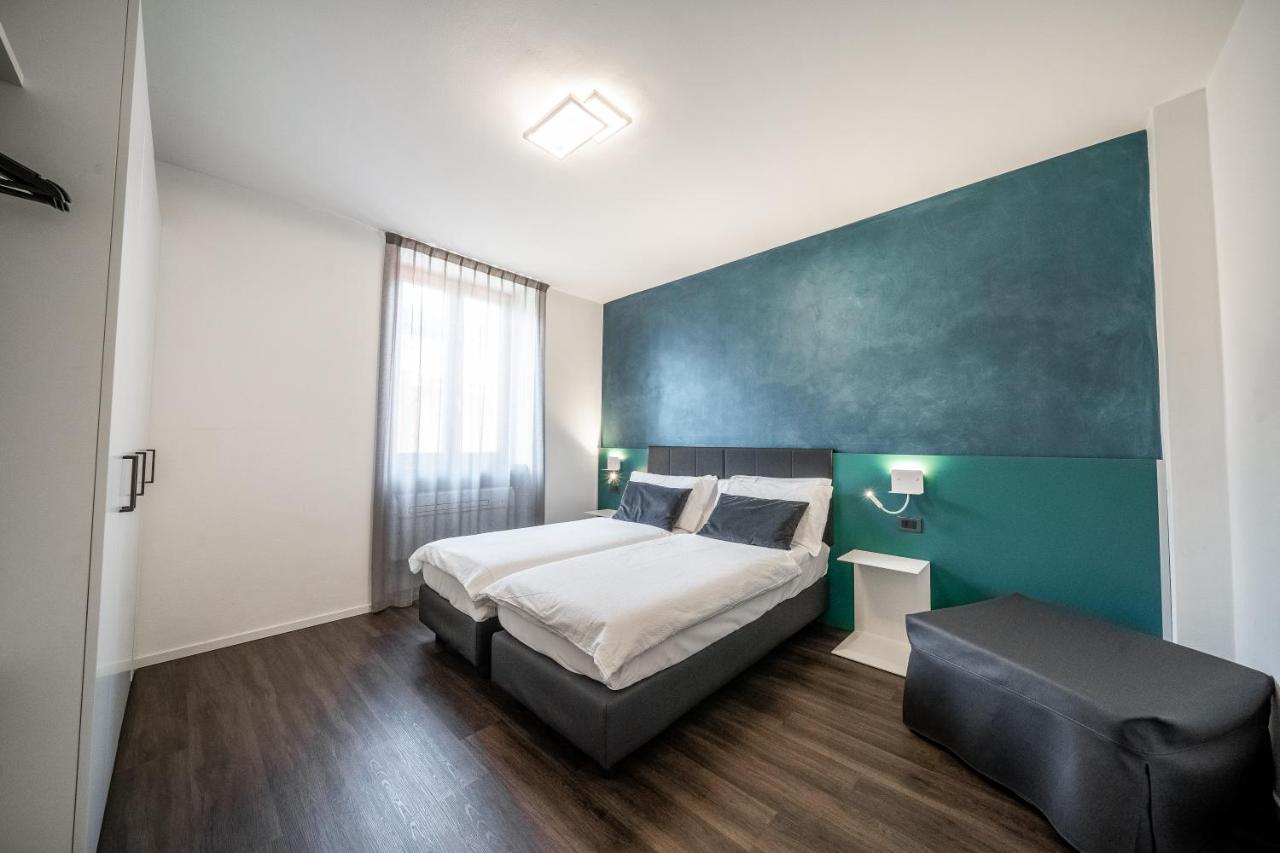 Appartamenti Vasco Renna Surf Center Torbole Sul Garda Exterior foto